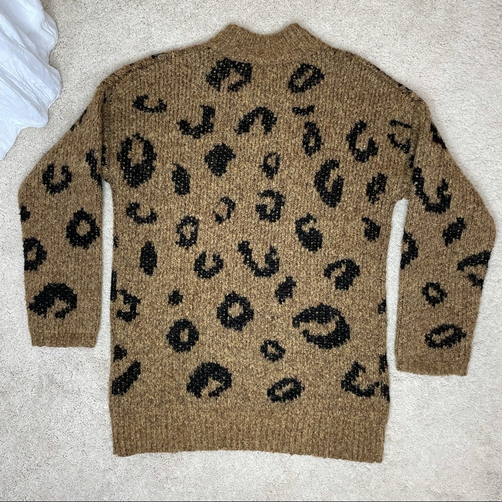Universal Thread Chunky Leopard Pullover Sweater - Picture 7 of 10